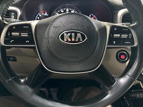Used 2019 Kia Sorento EX image 11