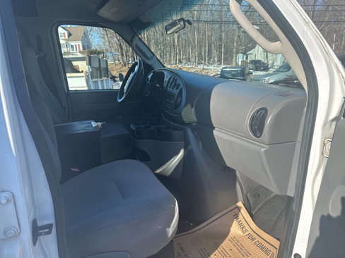Used 2008 Ford E-250 and Econoline 250 image 10