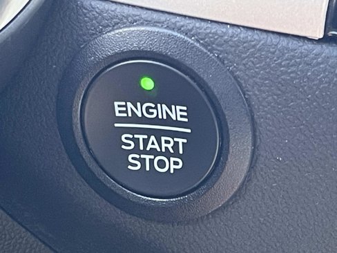 Used 2022 Ford Escape SE w/ SE Sport Appearance Package image 24