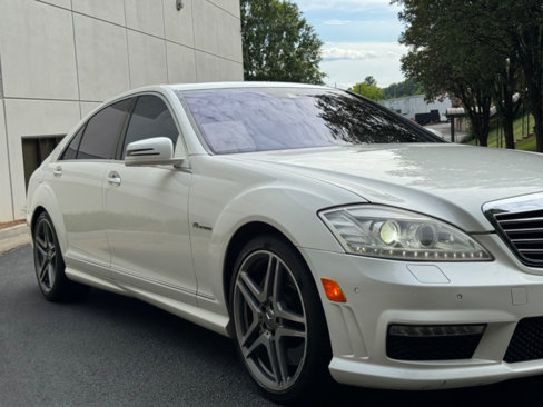 Used 2011 Mercedes-Benz S 63 AMG w/ Driver Assistance Pkg image 13