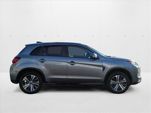 Used 2022 Mitsubishi Outlander Sport SE image 4