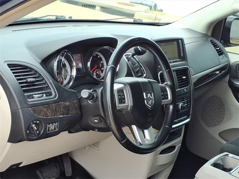 Used 2011 Dodge Grand Caravan Crew w/ Entertainment Group 1 image 8