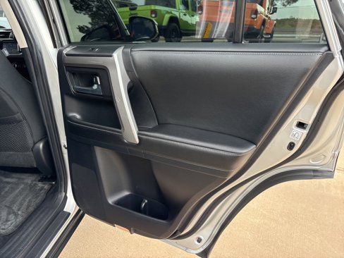 Used 2015 Toyota 4Runner 2WD image 21
