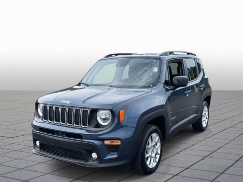 Used 2022 Jeep Renegade Latitude w/ Convenience Group image 3