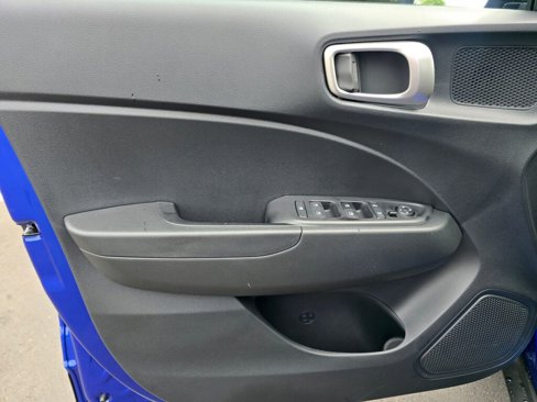 New 2025 Hyundai Venue SEL image 29