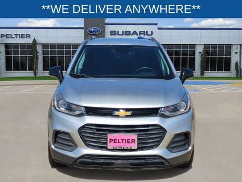 Used 2018 Chevrolet Trax LT w/ Redline Edition image 2