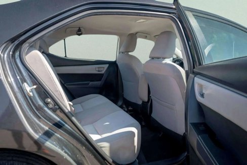 Used 2014 Toyota Corolla LE image 8