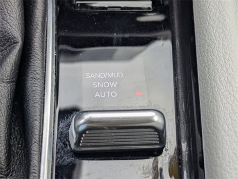 Used 2022 Jeep Compass Latitude image 31