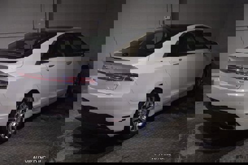 Used 2013 Lincoln MKZ Hybrid image 4