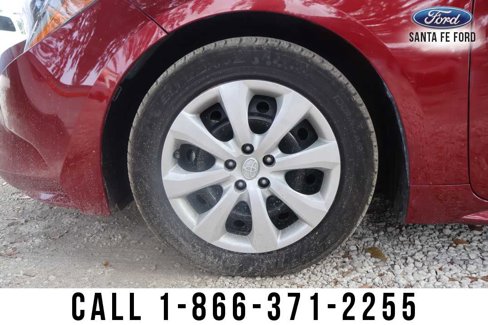 Used 2023 Toyota Corolla LE image 5