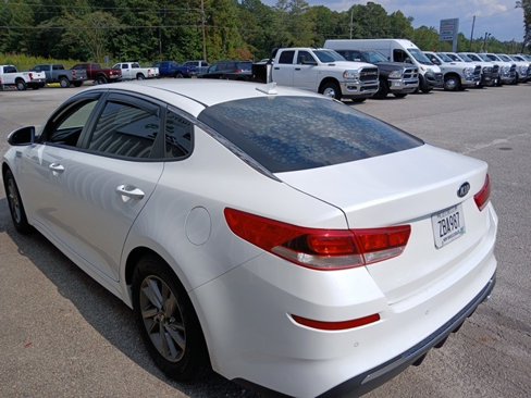 Used 2020 Kia Optima LX image 5