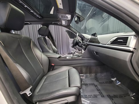 Used 2017 BMW 330i xDrive Sedan image 30