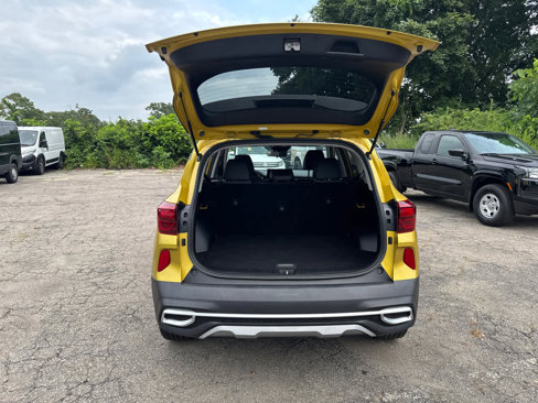 Used 2023 Kia Seltos Nightfall Edition image 38