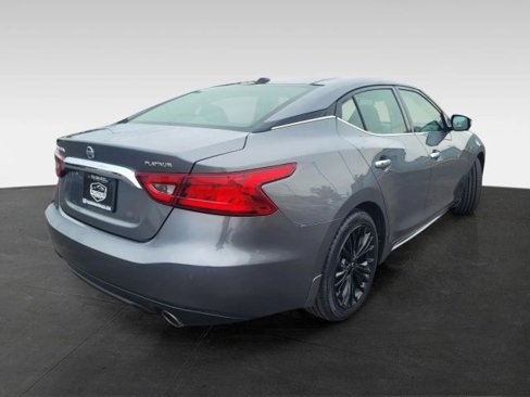 Used 2017 Nissan Maxima Platinum image 3