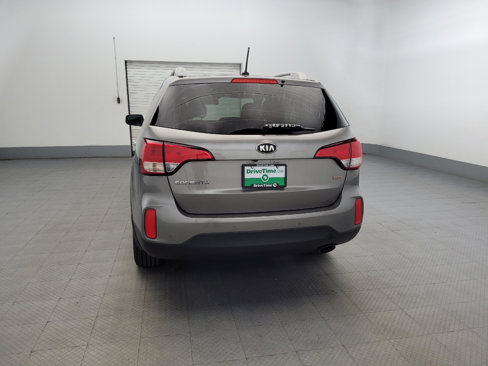 Used 2015 Kia Sorento LX image 6