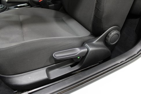 Used 2016 Volkswagen Beetle 1.8T S image 4