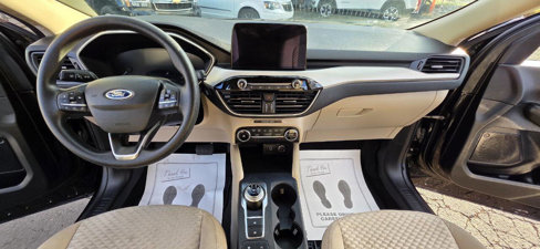 Used 2020 Ford Escape SE image 12
