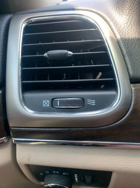 Used 2017 Jeep Grand Cherokee Limited image 21