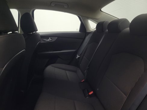 Used 2019 Kia Forte LXS image 18