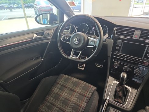 Used 2021 Volkswagen GTI S image 17