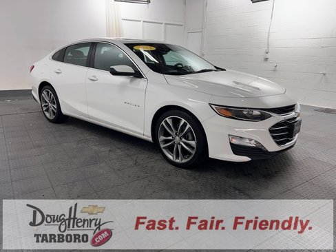 Used 2023 Chevrolet Malibu LT w/ Driver Confidence Package image 3