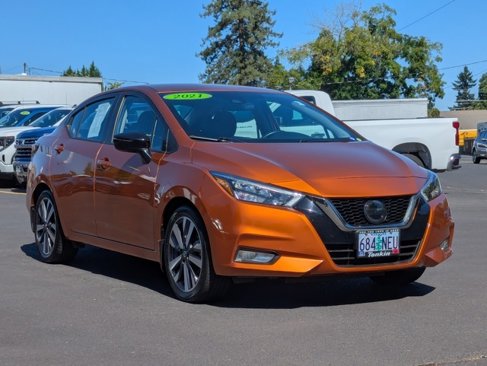 Used 2021 Nissan Versa SR w/ Convenience Package image 7