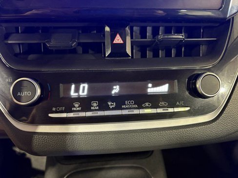 Used 2023 Toyota Corolla LE image 23