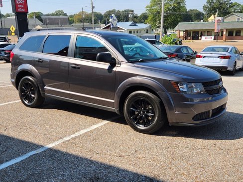 Used 2020 Dodge Journey SE w/ SE Popular Equipment Group image 6