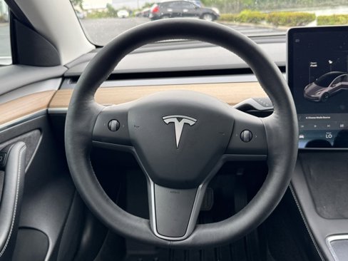 Used 2021 Tesla Model 3 Standard Range Plus image 33