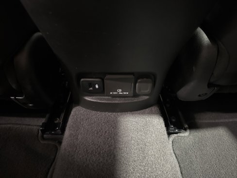 Used 2022 Chevrolet Malibu Premier image 33