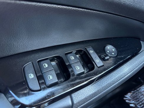Used 2023 Kia Sportage EX image 21