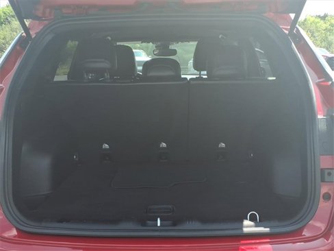 Used 2024 Jeep Compass Latitude image 23