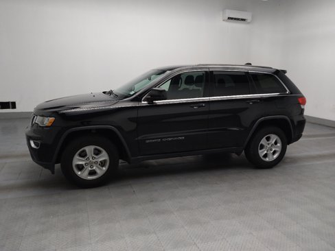 Used 2017 Jeep Grand Cherokee Laredo image 2