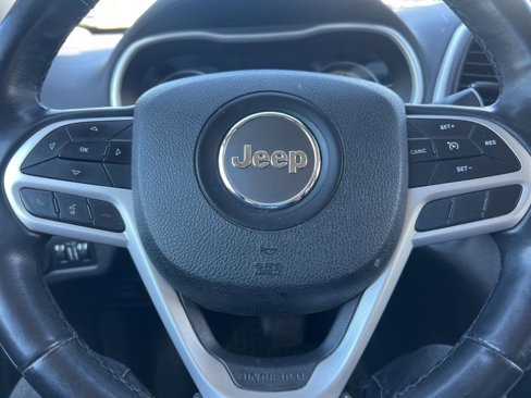 Used 2018 Jeep Cherokee Latitude Plus w/ Cold Weather Group image 26