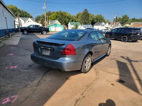 Used 2006 Pontiac Grand Prix w/ Preferred Package image 3