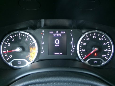 Used 2018 Jeep Renegade Latitude image 17