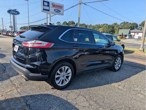 Certified 2019 Ford Edge Titanium w/ Equipment Group 301A image 6