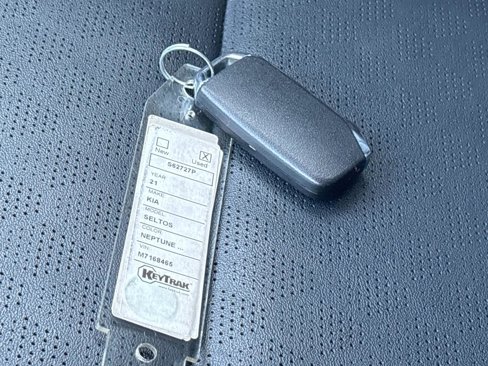 Used 2021 Kia Seltos EX image 39
