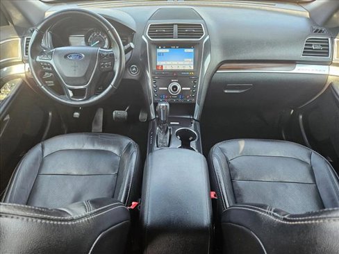 Used 2019 Ford Explorer Limited w/ Class III Trailer Tow Package image 19