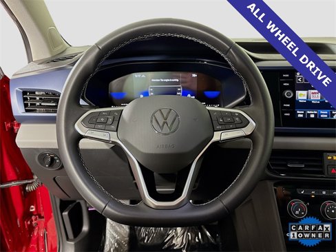 Used 2023 Volkswagen Taos SE image 11