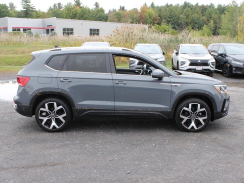 Used 2022 Volkswagen Taos SEL image 4