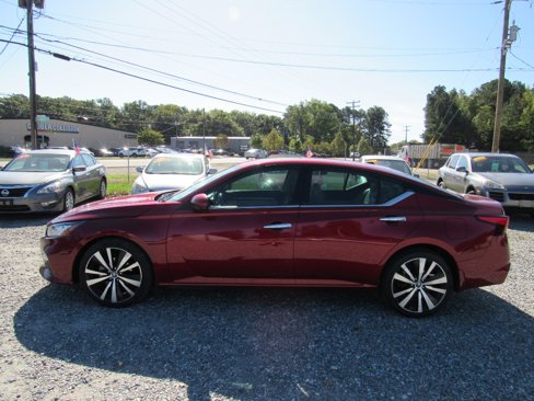 Used 2021 Nissan Altima 2.5 Platinum image 2