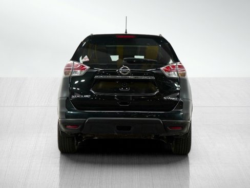Used 2016 Nissan Rogue SV image 4