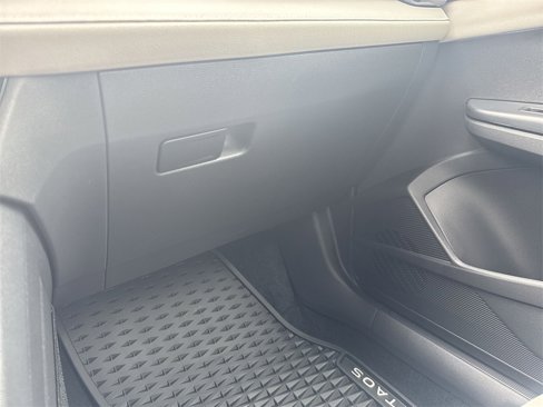 New 2025 Volkswagen Taos S image 37