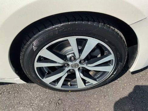 Used 2016 Nissan Maxima 3.5 SV image 22