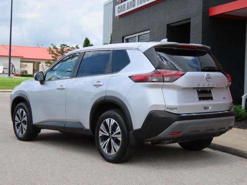 Used 2022 Nissan Rogue SV image 16