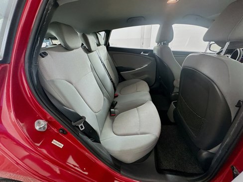 Used 2013 Hyundai Accent GS image 24
