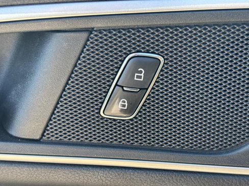 Used 2022 Ford Edge SEL w/ Convenience Package image 26