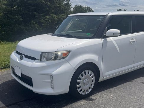 Used 2014 Scion xB image 5