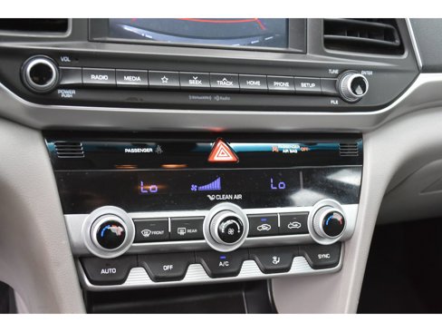 Used 2020 Hyundai Elantra SEL image 24